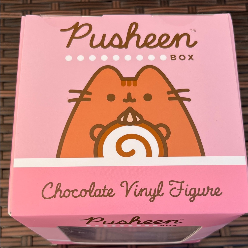 NWT Pusheen Pink and Brown Chocolate Vinyl Figure - Picture 4 of 7